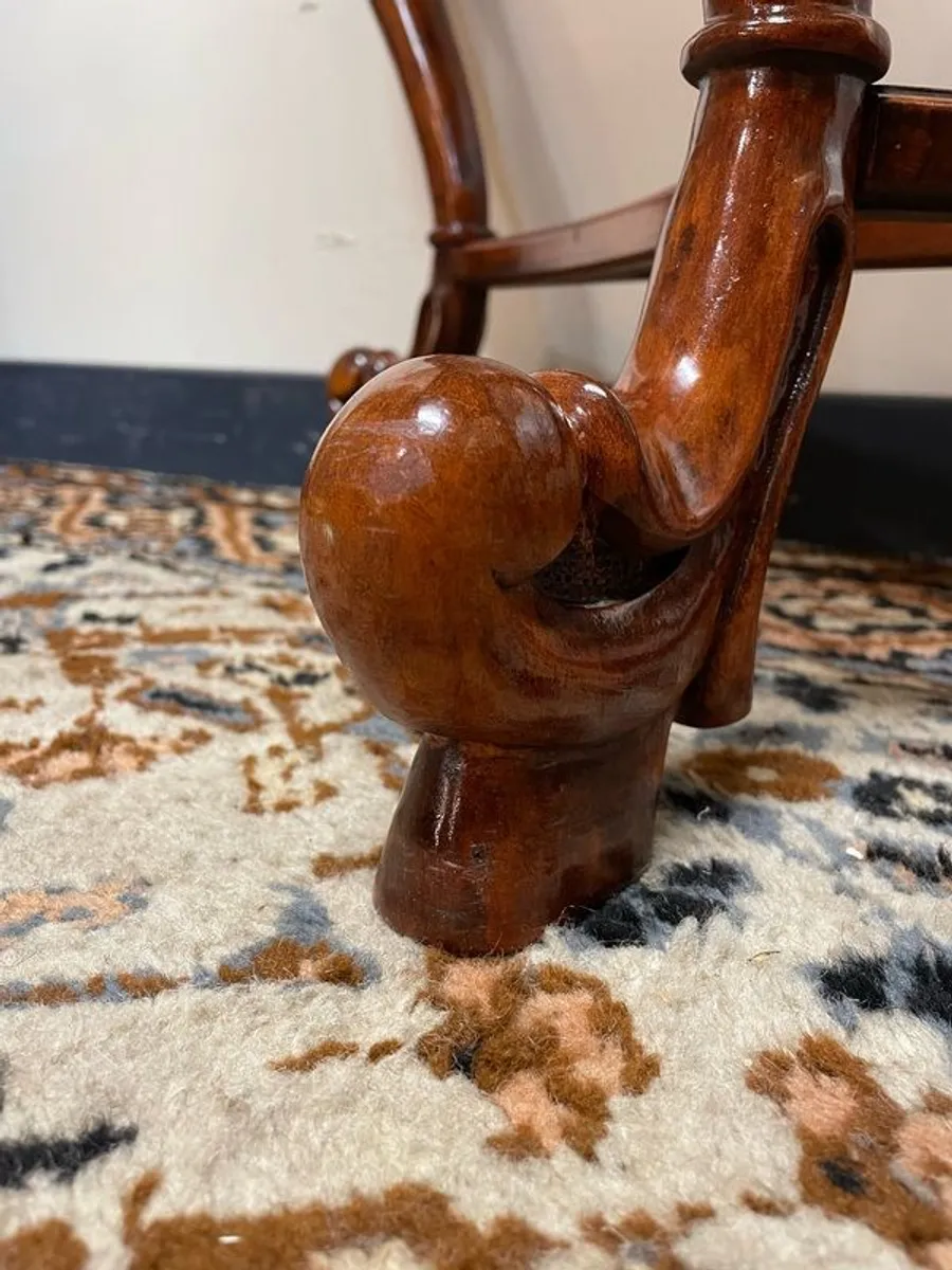 Vintage French Walnut Console Table. - Image 3