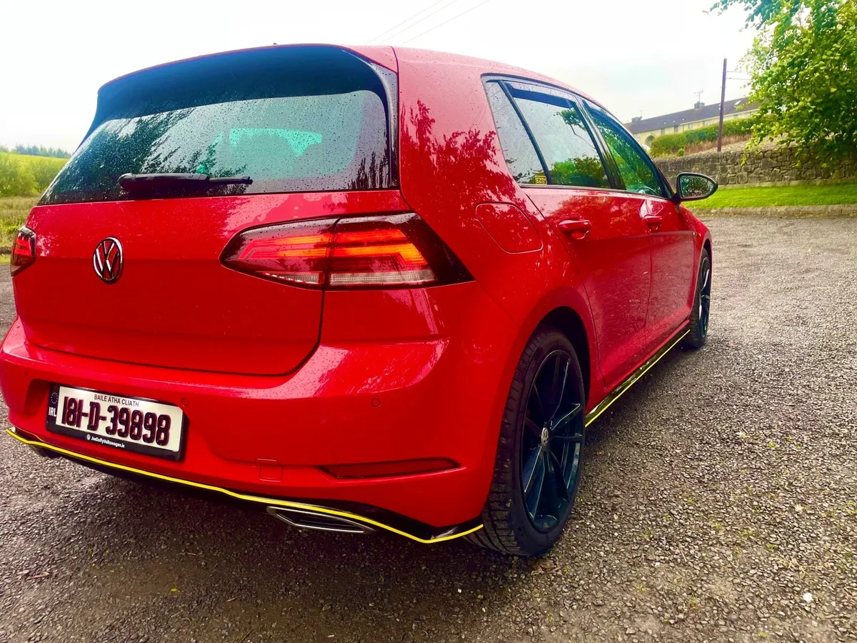 Volkswagen Golf Rline 2018 1.4 150HP - Image 4
