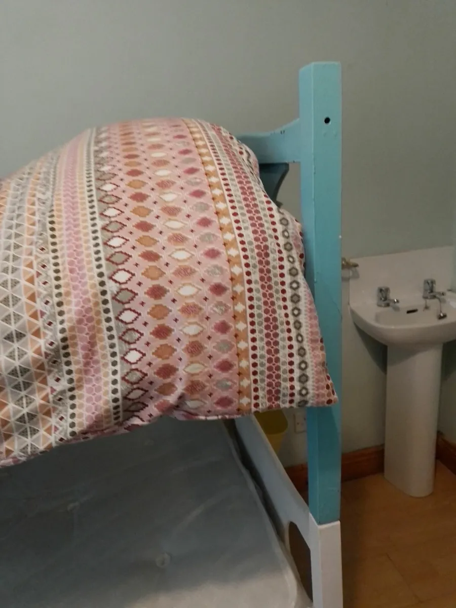 Bunk beds - Image 1