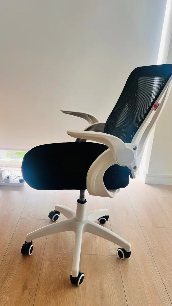 Office Chair - Image 3