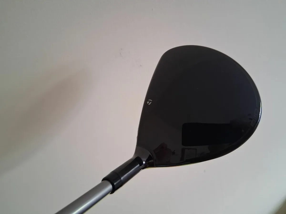 Taylormade qi10 max fairway wood - Image 4