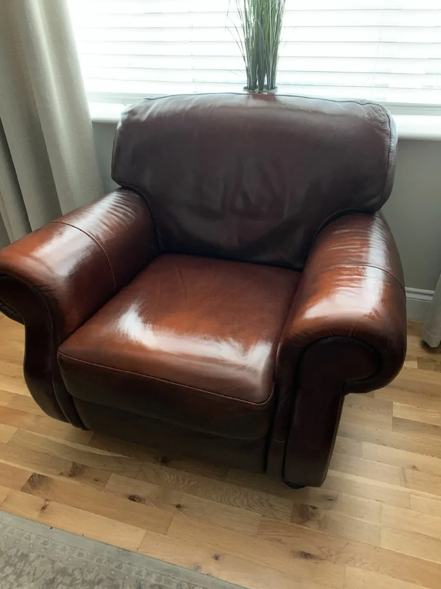 3,2,1, Brown leather suite - Image 3
