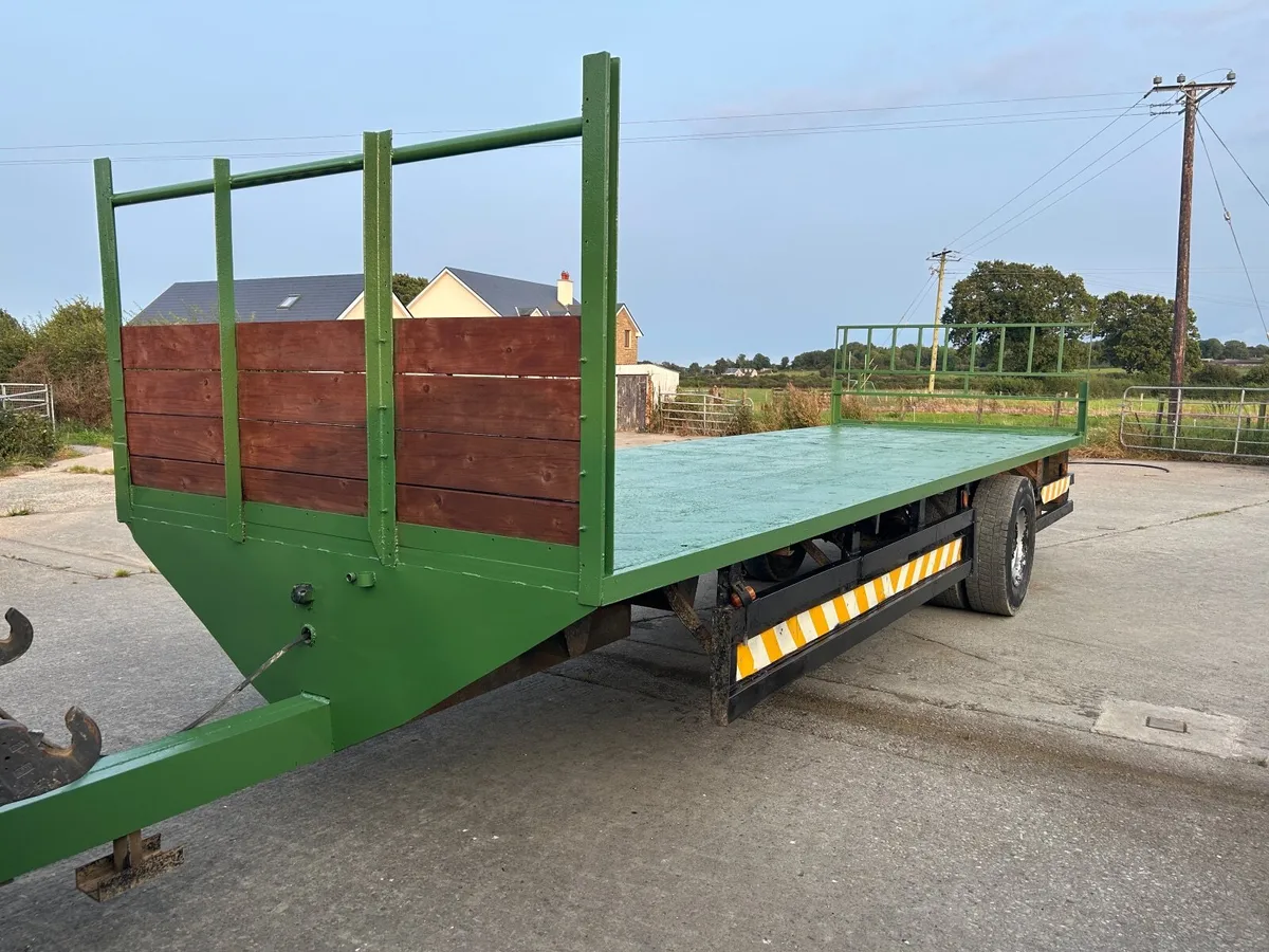 Bale trailer - Image 3