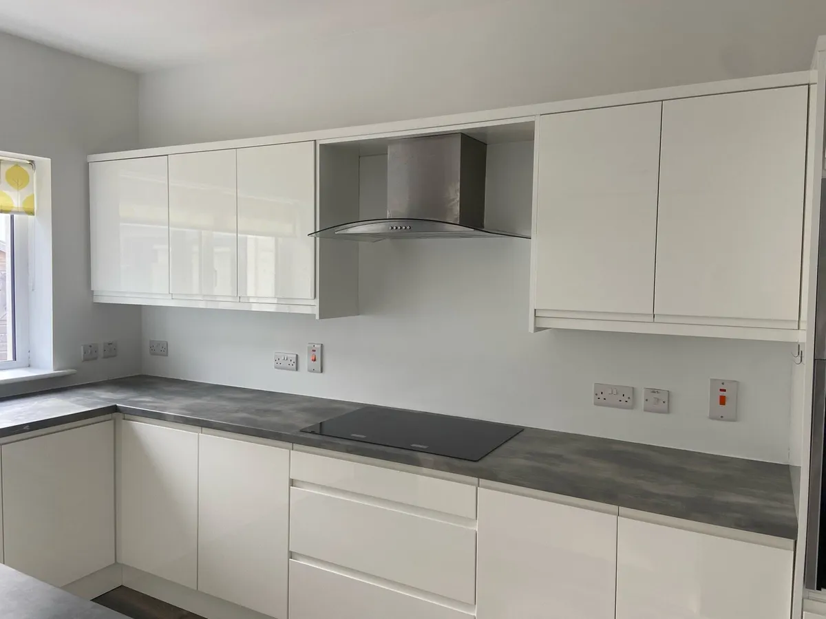 Kitchen doors - perfect condition - Image 3