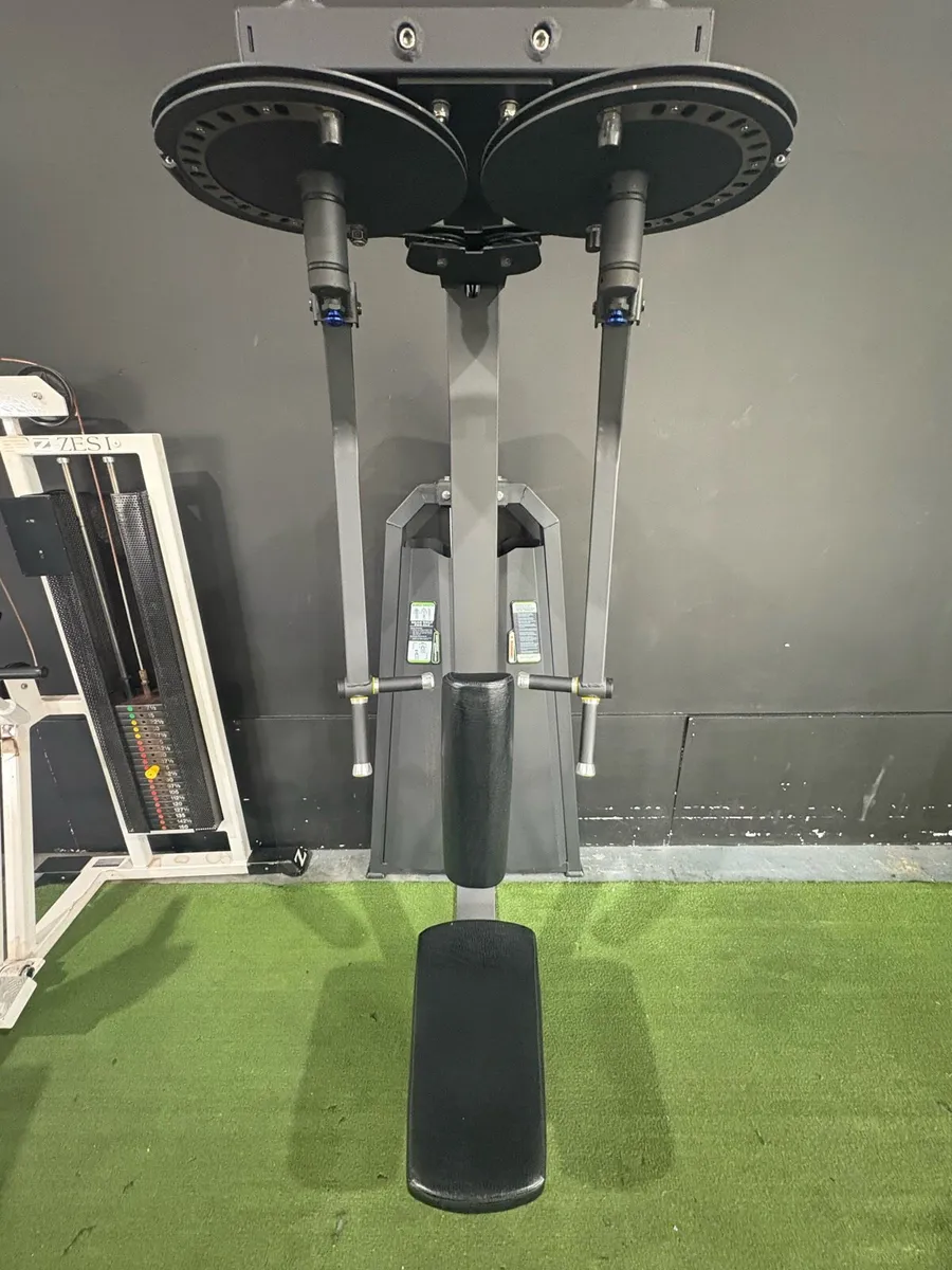 Chest Flye / Rear Delt Machine - Image 2
