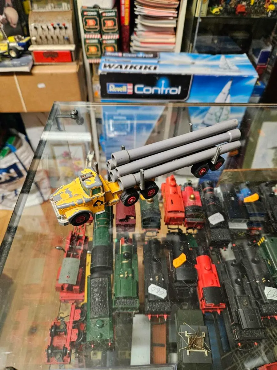 Matchbox Lesney Pipe Truck - Image 1