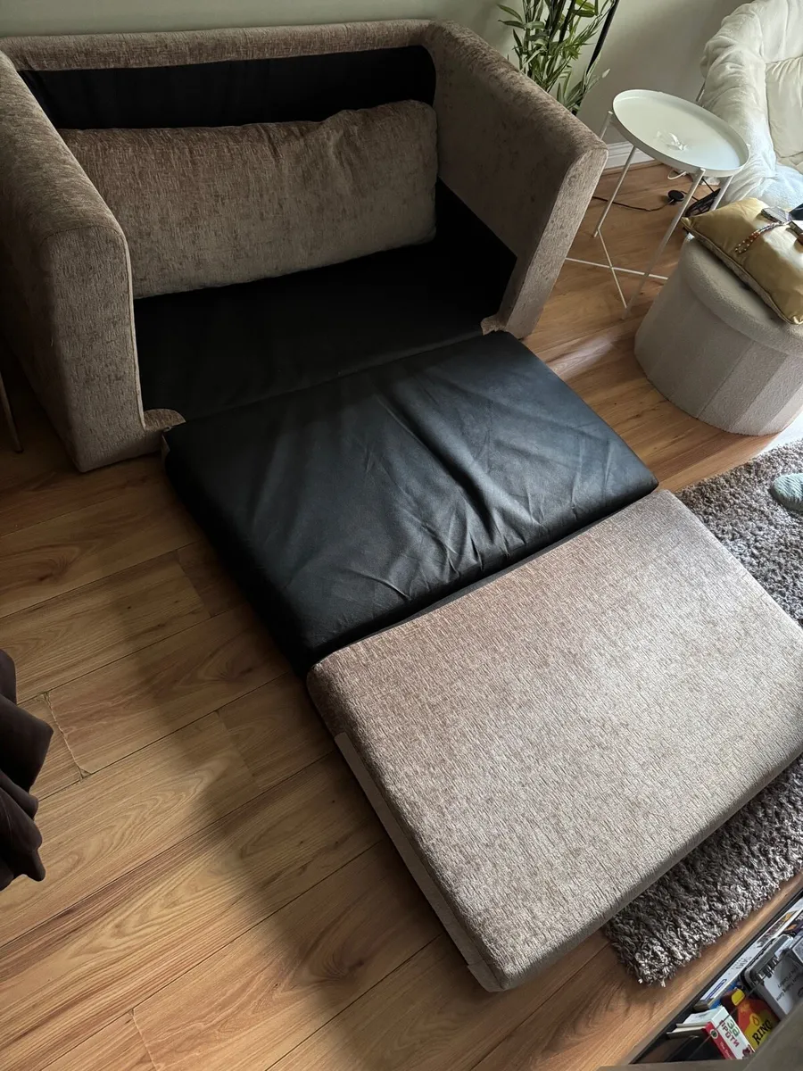 Free Couch - Image 2