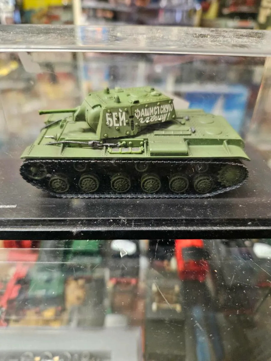 Corgi Atlas Russian WW2 KV1 - Image 2