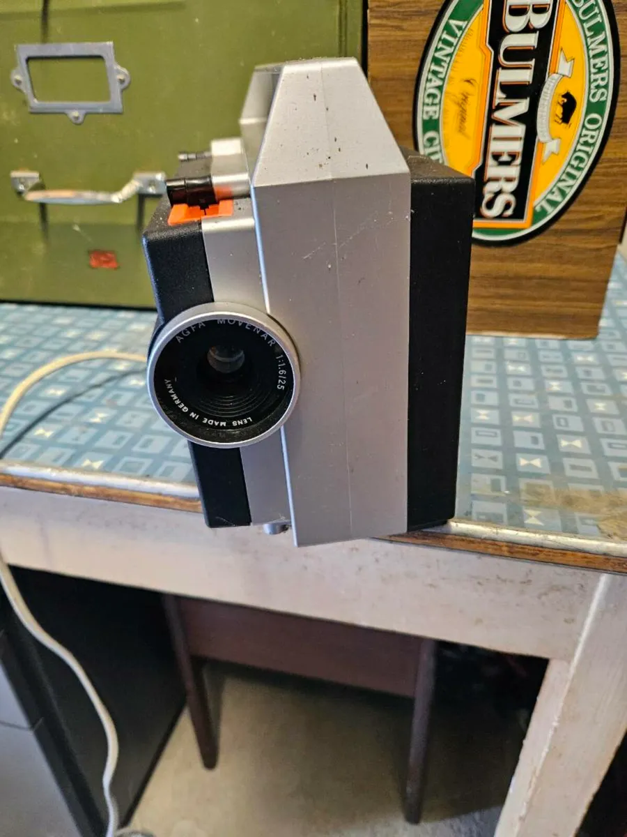 Vintage Movector Movie Projector - Image 4