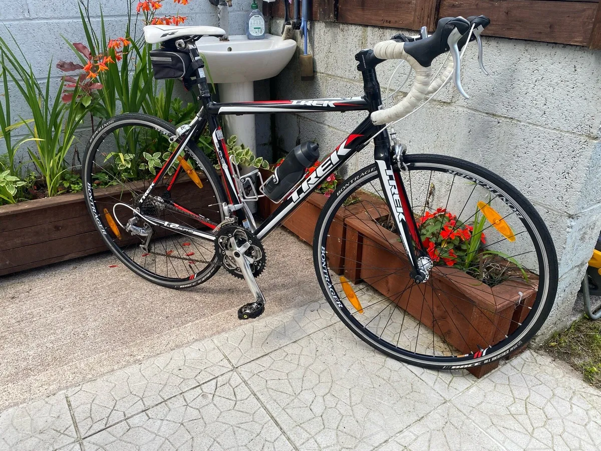 Like new Trek Alpha 700x25c wheels 27 speed - Image 4