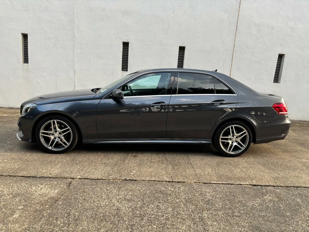 Mercedes Benz E220 Cdi AMG Sport 2014 - Image 2