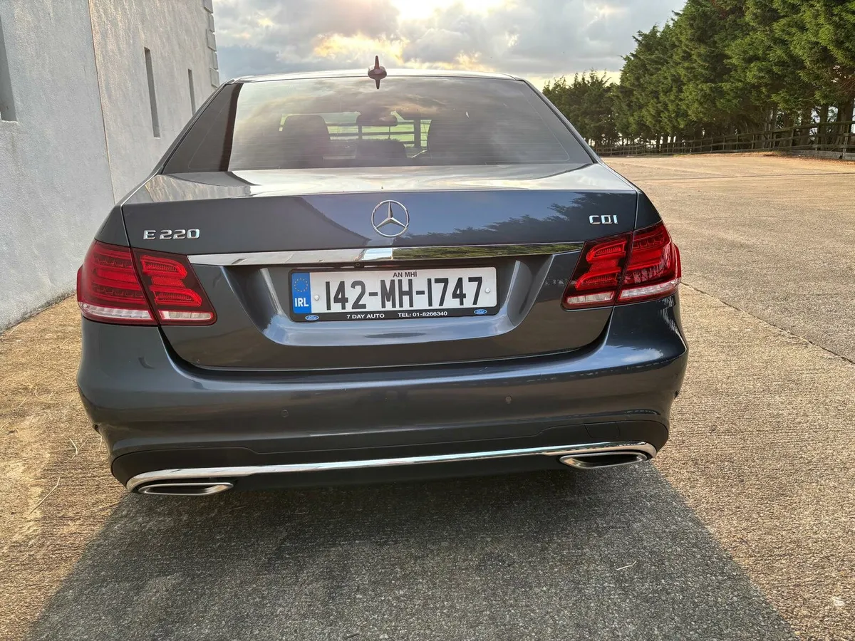 Mercedes Benz E220 Cdi AMG Sport 2014 - Image 3