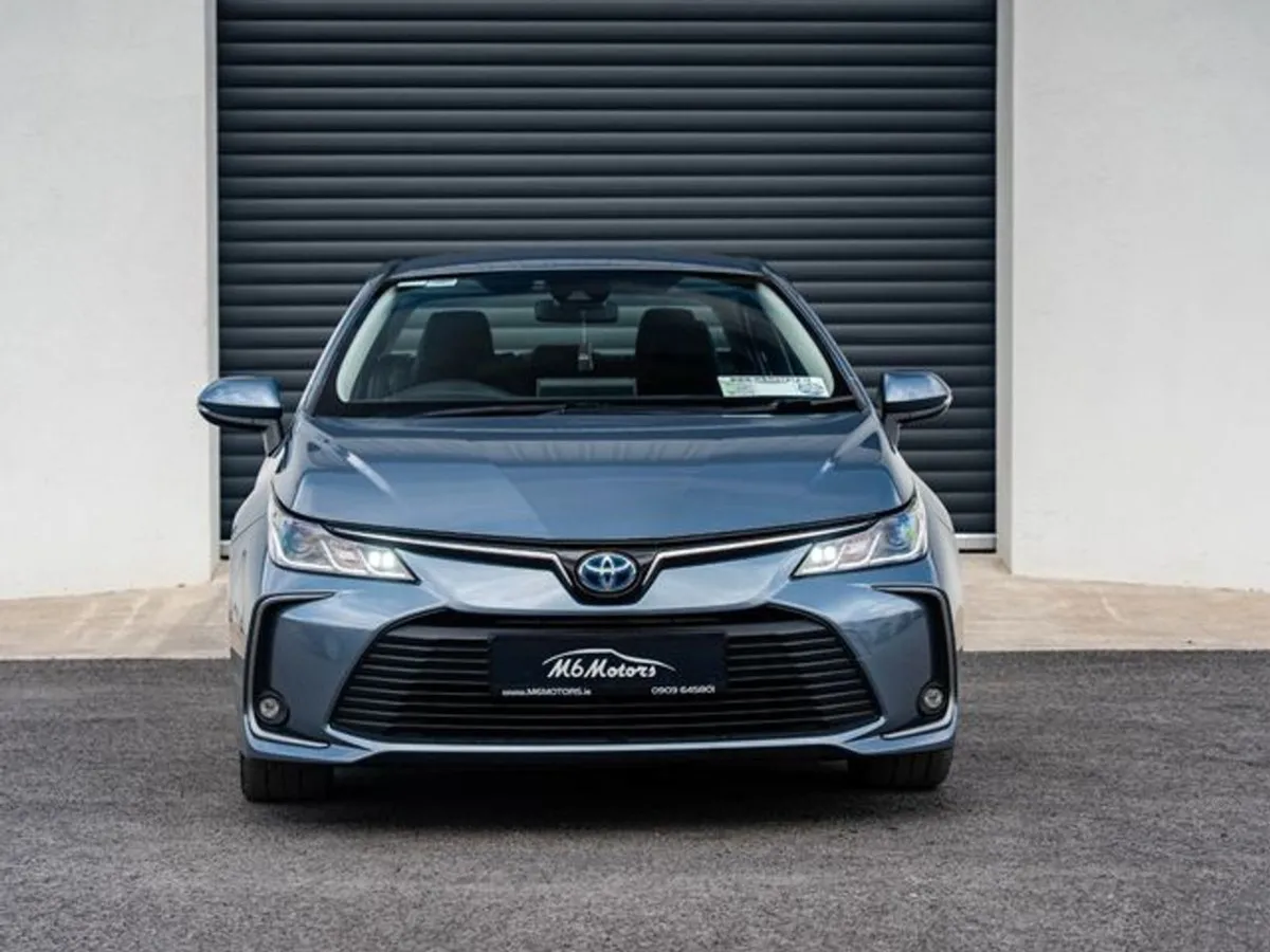 Toyota Corolla Hybrid Luna Saloon 4DR Auto - Image 2
