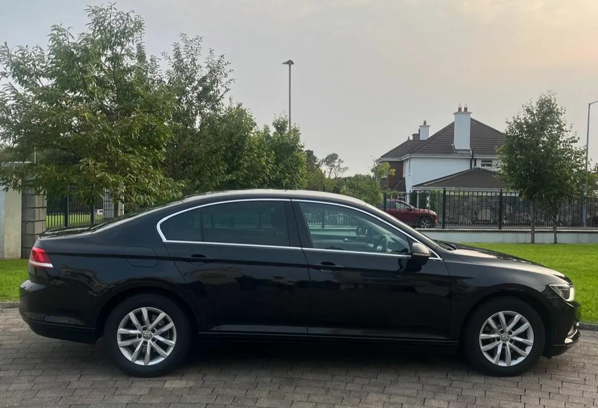 Volkswagen Passat 2016 1.6L TDI Bluemotion - Image 3