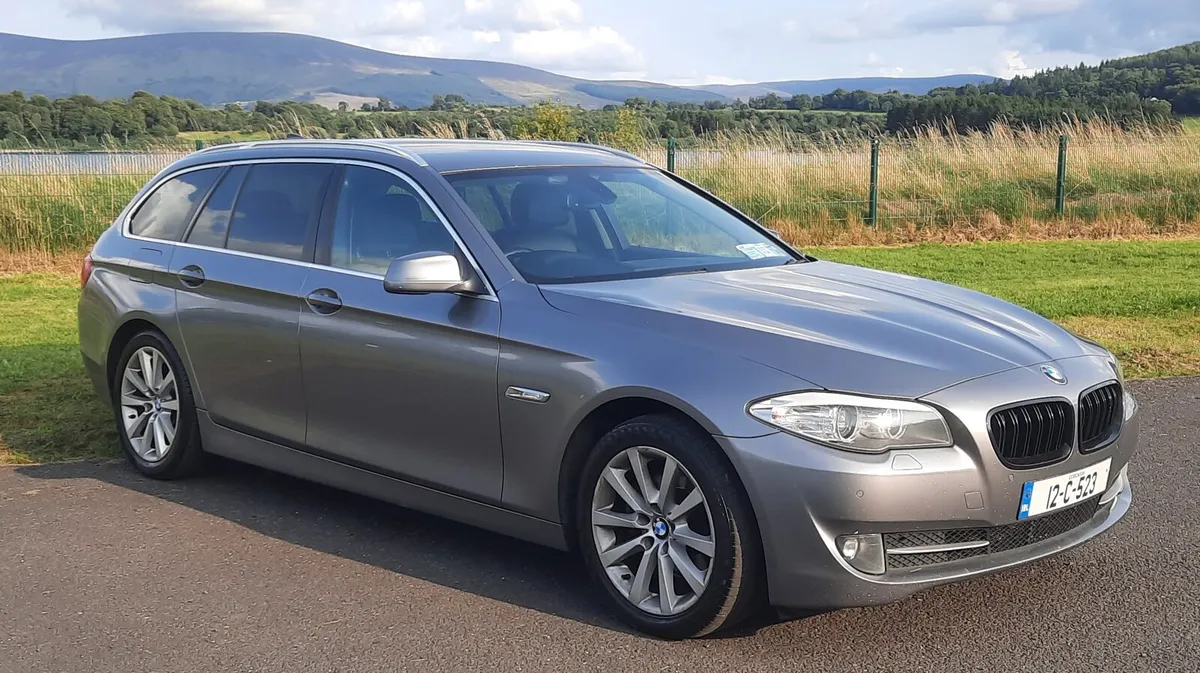 BMW 520D Touring - Image 1