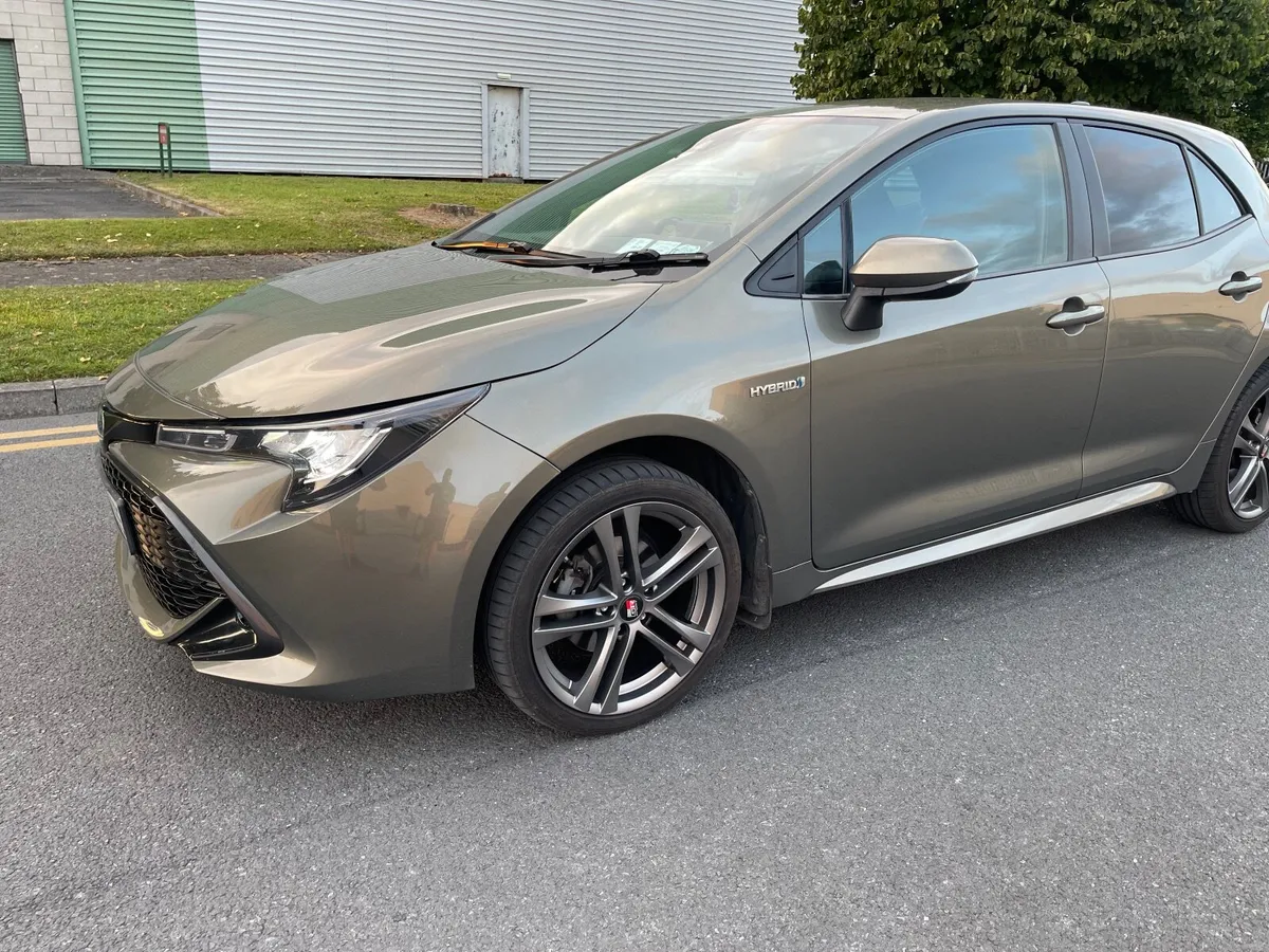 Toyota Corolla Hybrid - Image 3