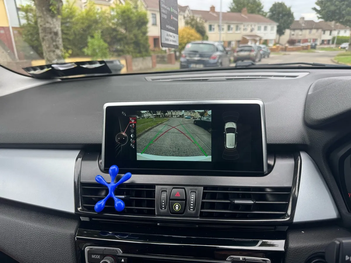 car - Image 2