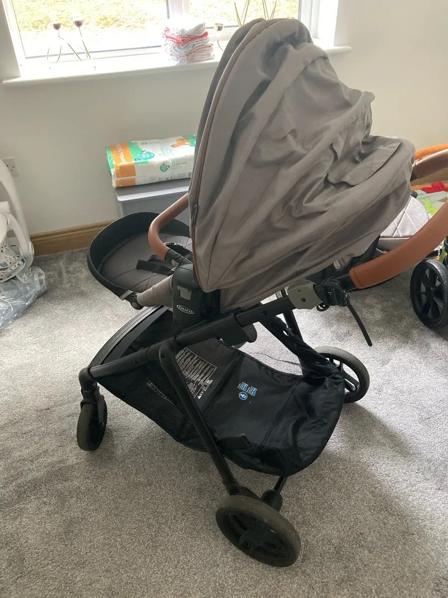 Pram - Image 2