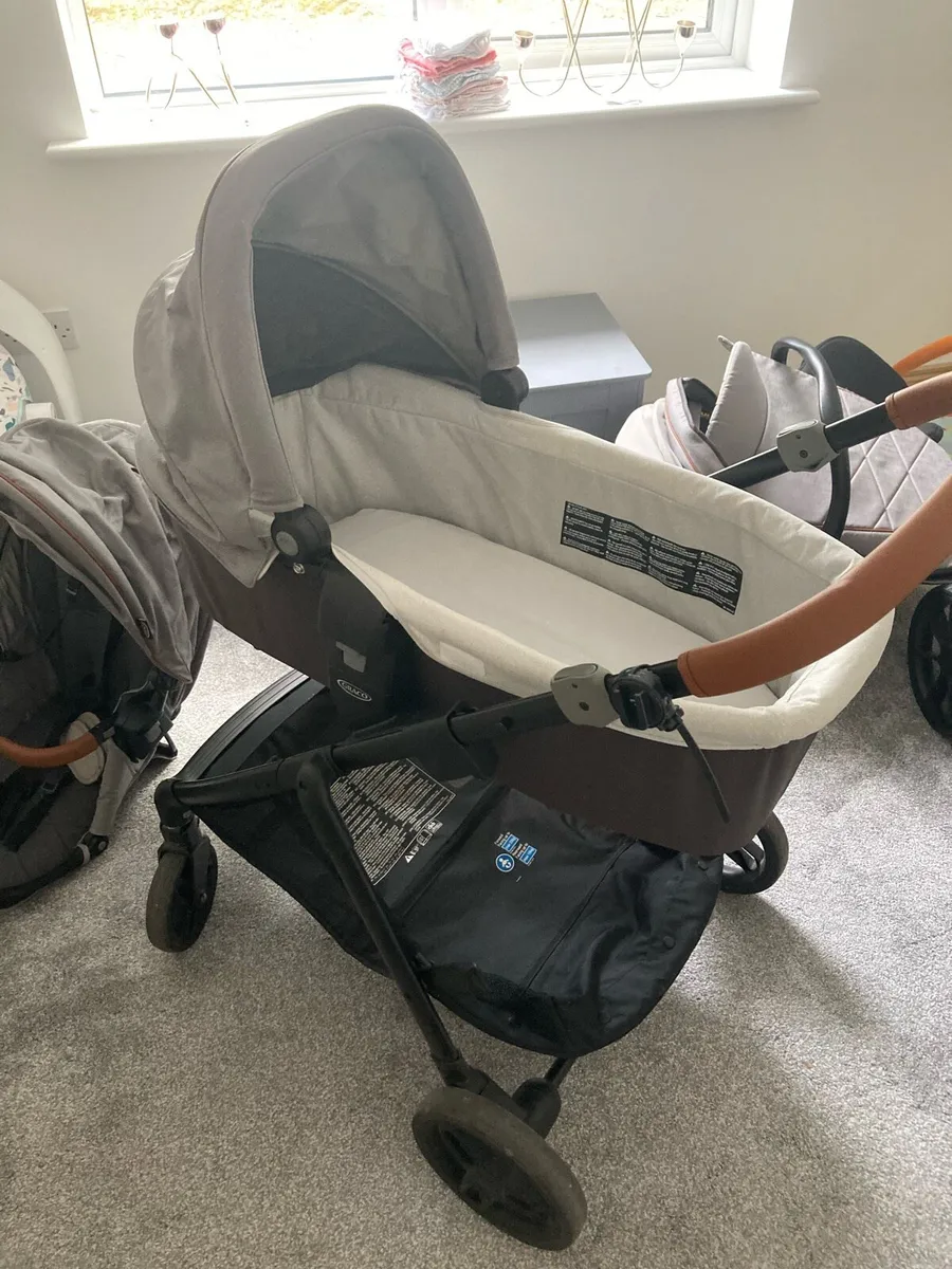 Pram - Image 3
