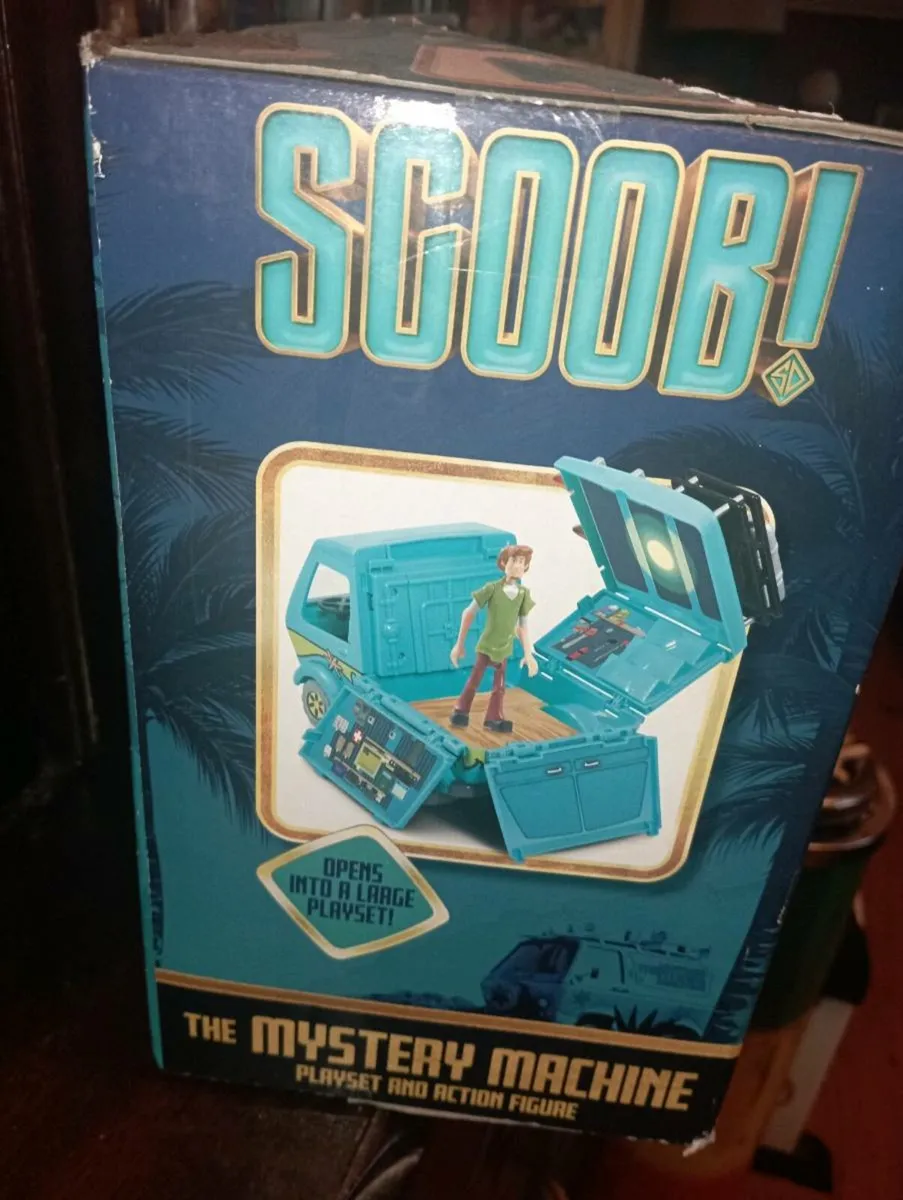 SCOOBY - DOO MYSTERY  MACHINE. - Image 3