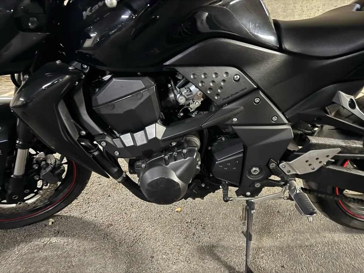 Kawasaki Z750 - 25k kms - €5600 - Image 3