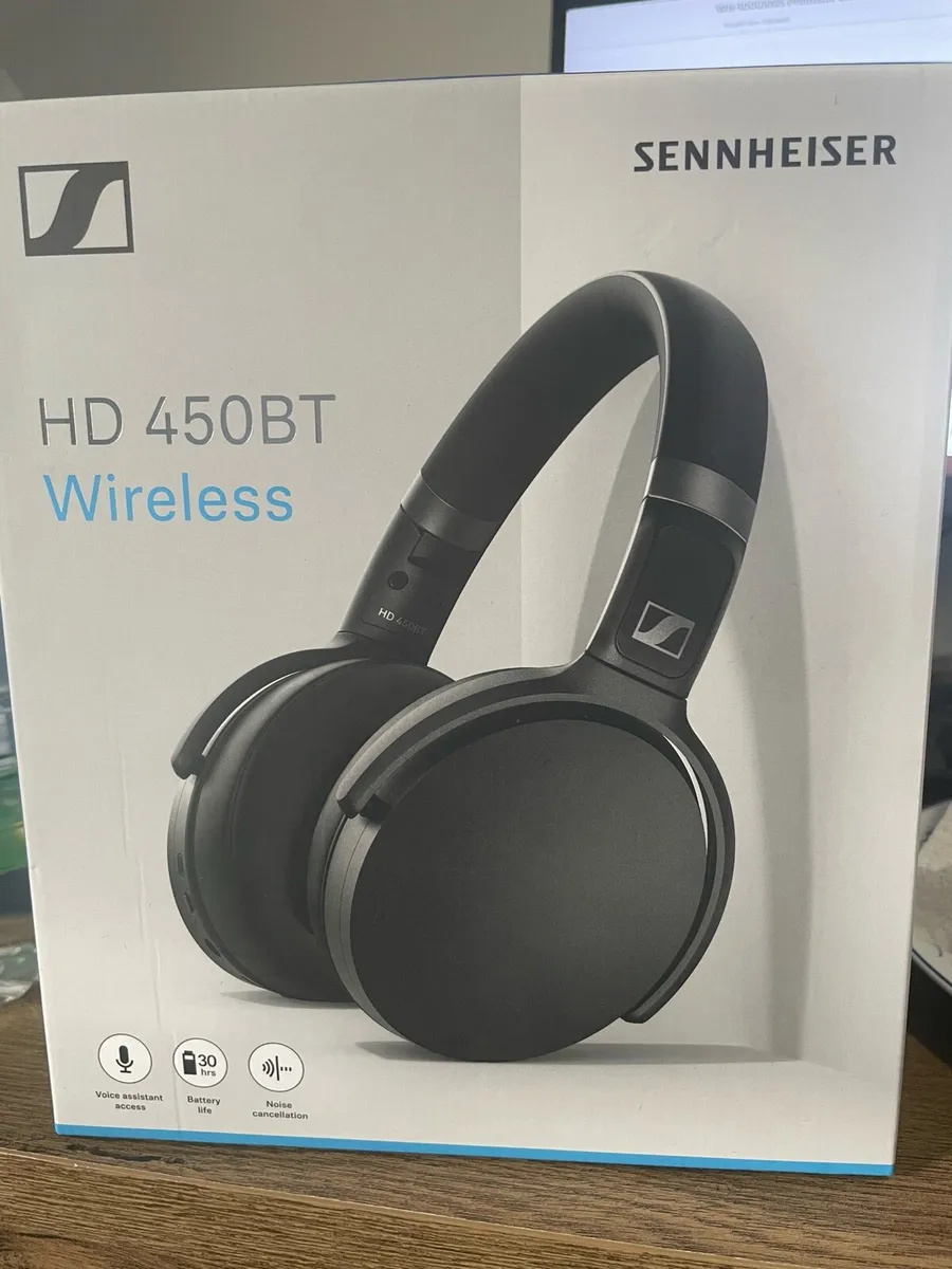 Sennheiser Wireless Headphone - Image 1