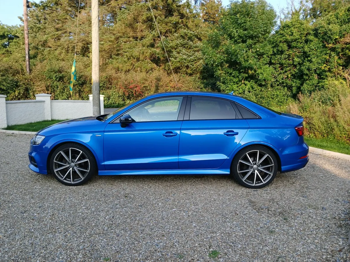 2017 Audi A3 S Line 2.0TDI 150bhp Black Edition - Image 3