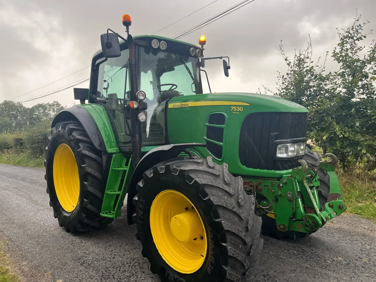 John Deere 7530 - Image 1
