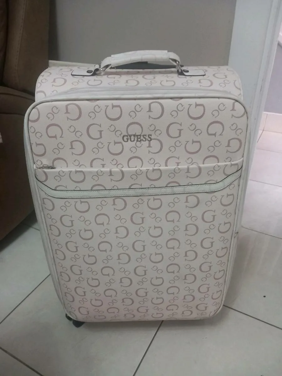 Guess suitcase - Image 3