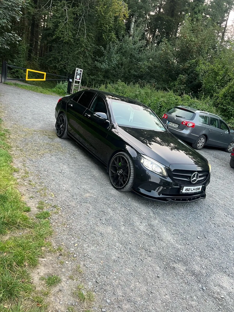 Mercedes C220d - Image 1