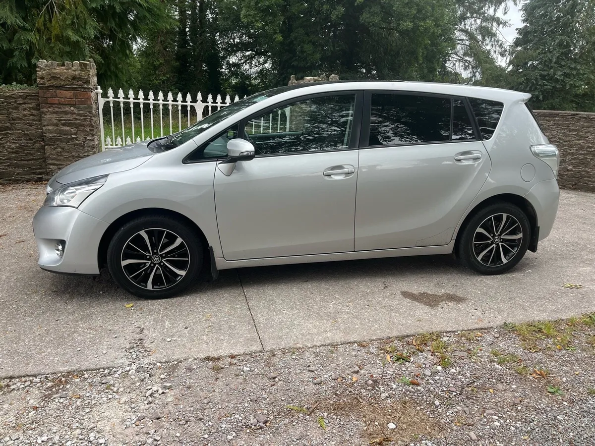 TOYOTA VERSO 7SEATER DIESEL - Image 3