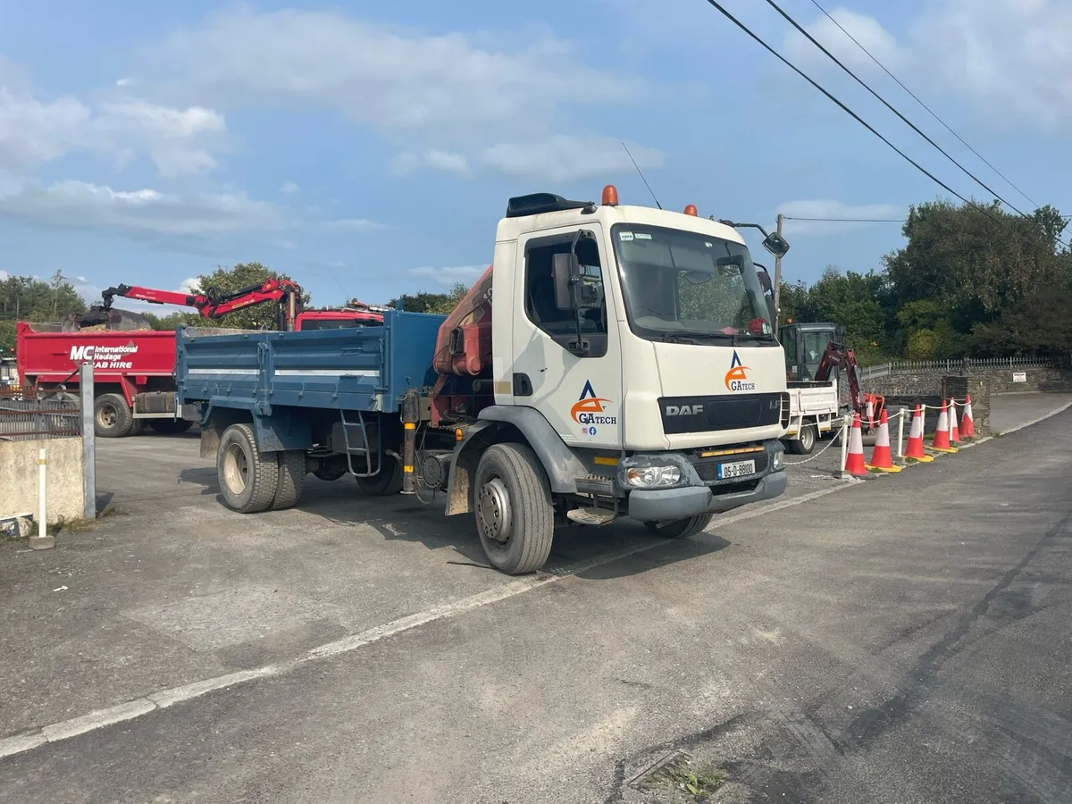 Tipper truck - Image 2