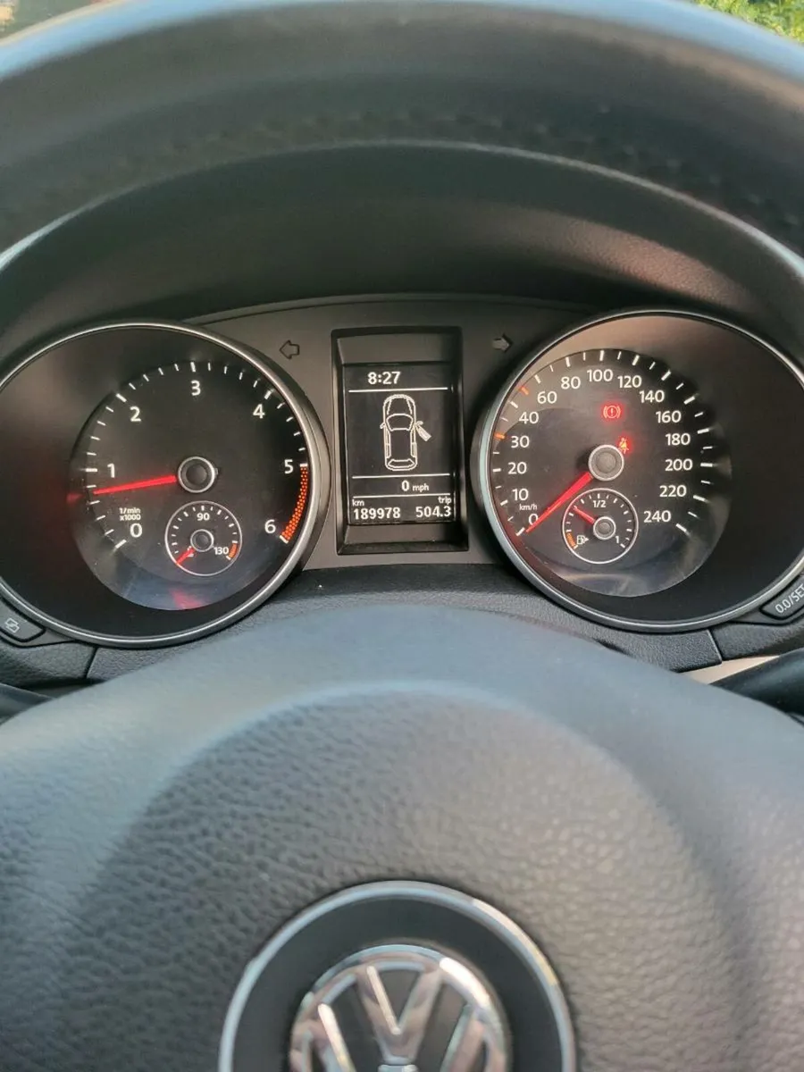Vw golf 1.6 diesel low km - Image 3
