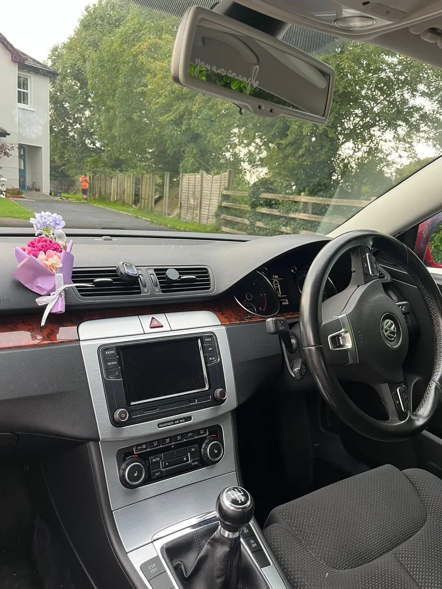 Car - Image 4