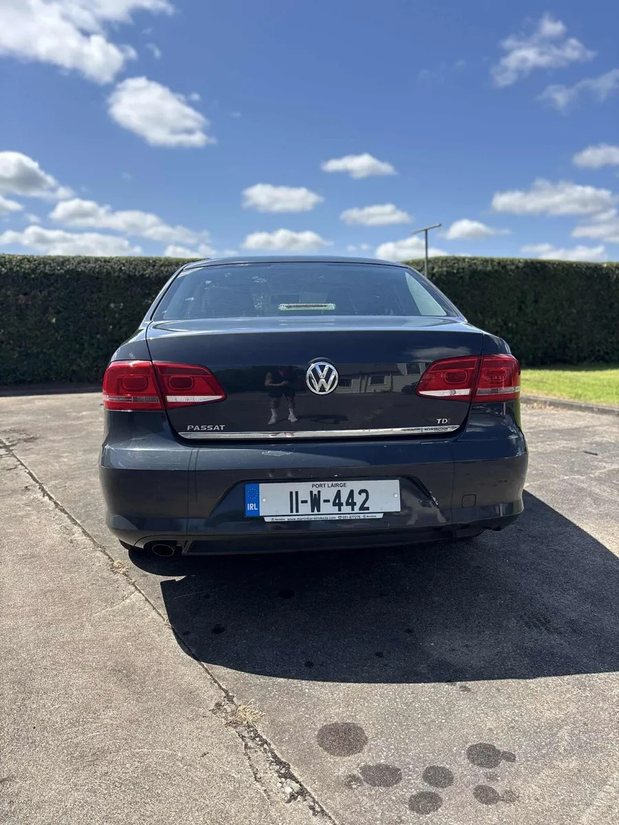 Volkswagen Passat - Image 3