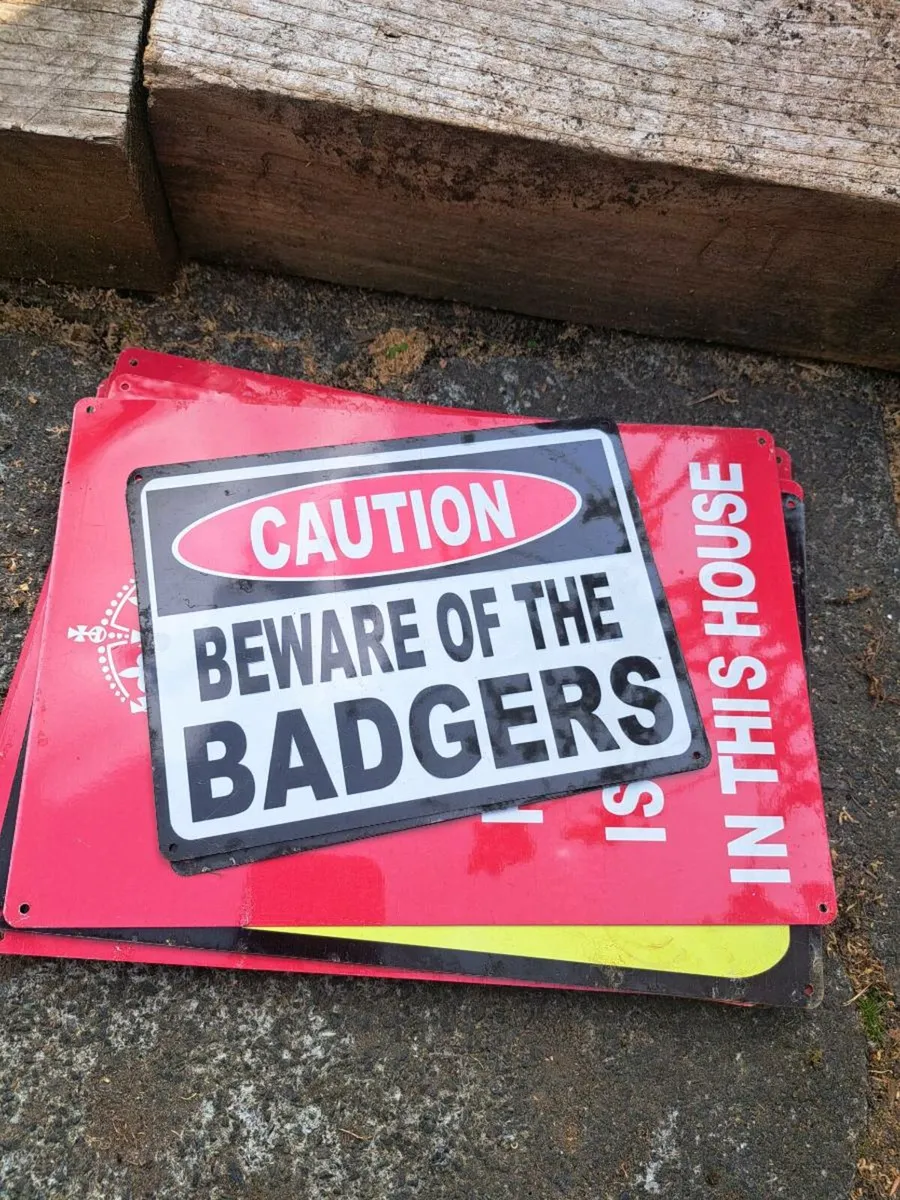 Signs - Image 3