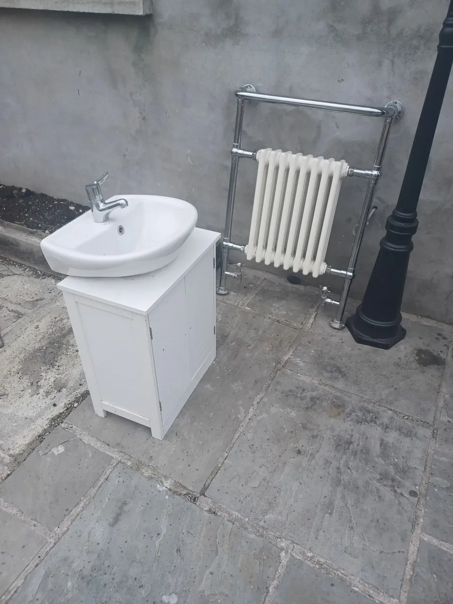 Bathroom - Image 3