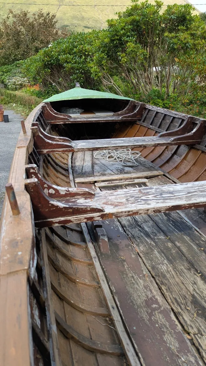 Wooden Fishing/Rowing Boat with Trailer-18ft long - Image 2