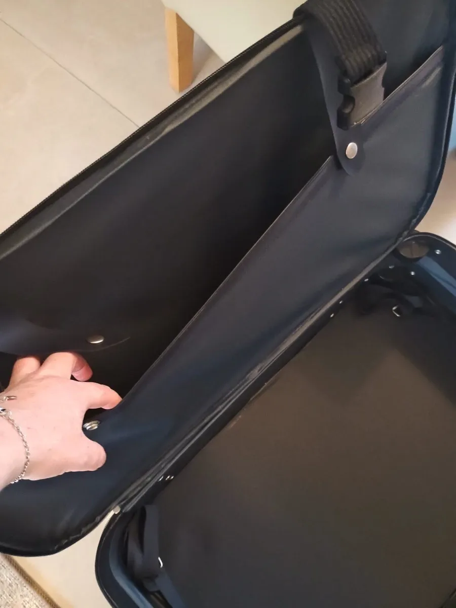 Large Suitcase great condition - Image 3