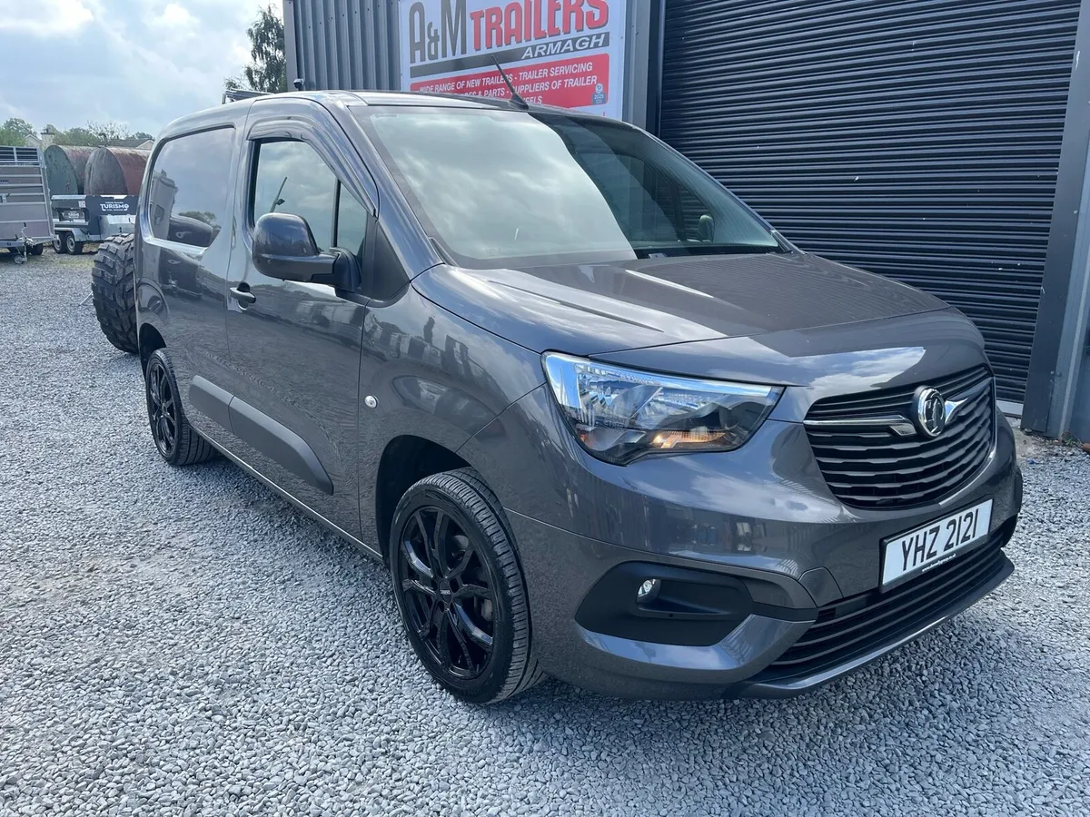2021 Vauxhall combo sportive NO VAT - Image 1