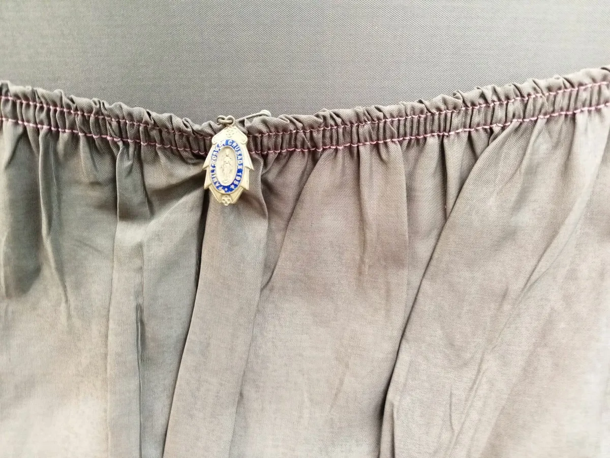 1930s suitcase - Image 2