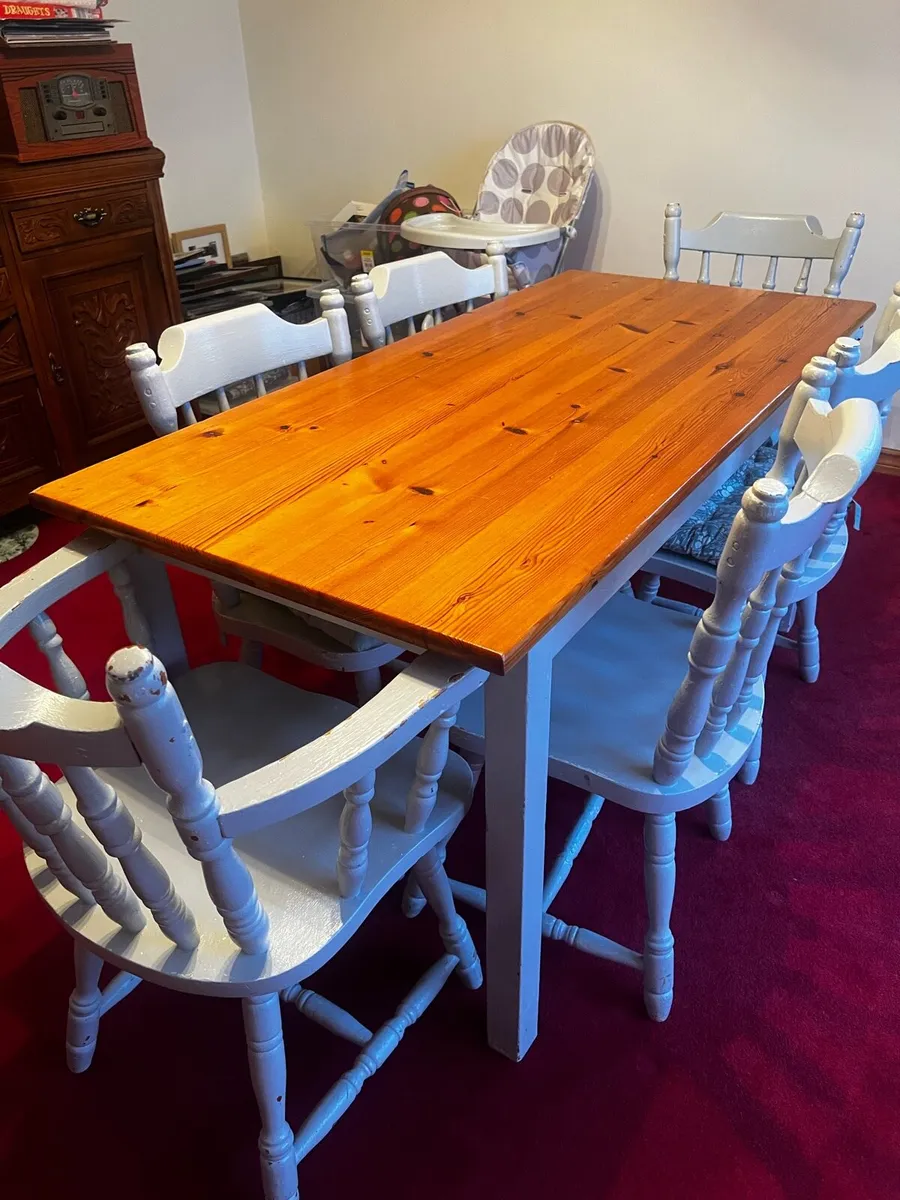 Table and 6 chairs - Image 3