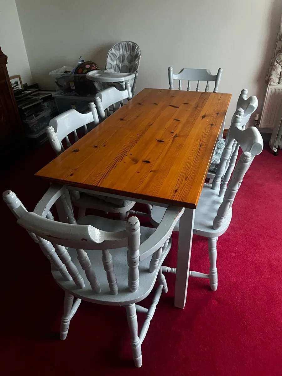 Table and 6 chairs - Image 4