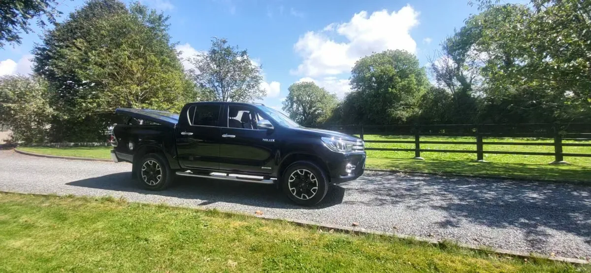 Toyota hilux - Image 1