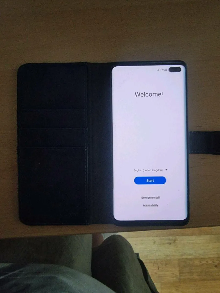 Samsung Galaxy S10 + Plus - Image 1