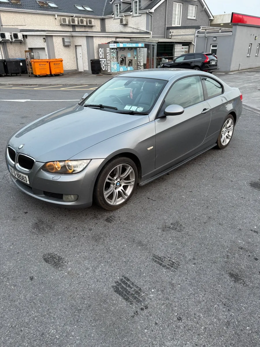 BMW 3-Series 2007 - Image 1