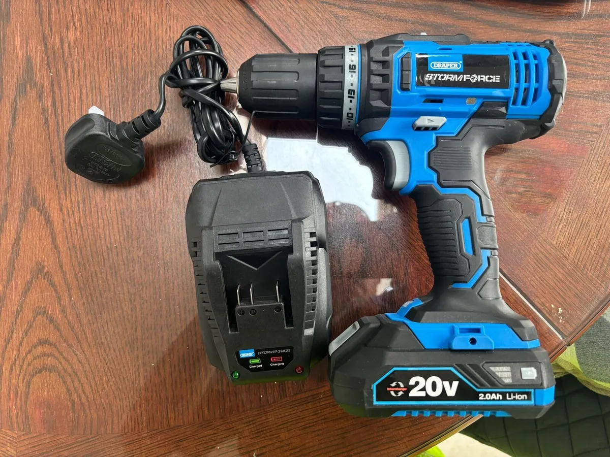 Draper drill and heat gun. - Image 1