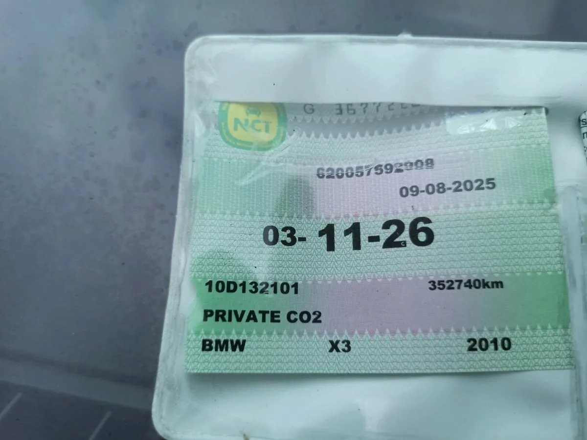 BMW X3 2010 - Image 2
