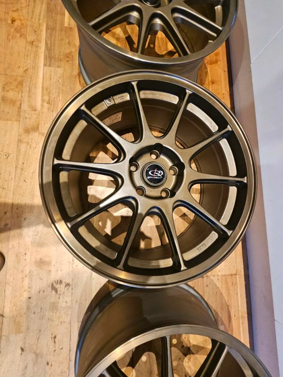 New Rota Strike 18x8.5 ET44 5x112 - Image 2