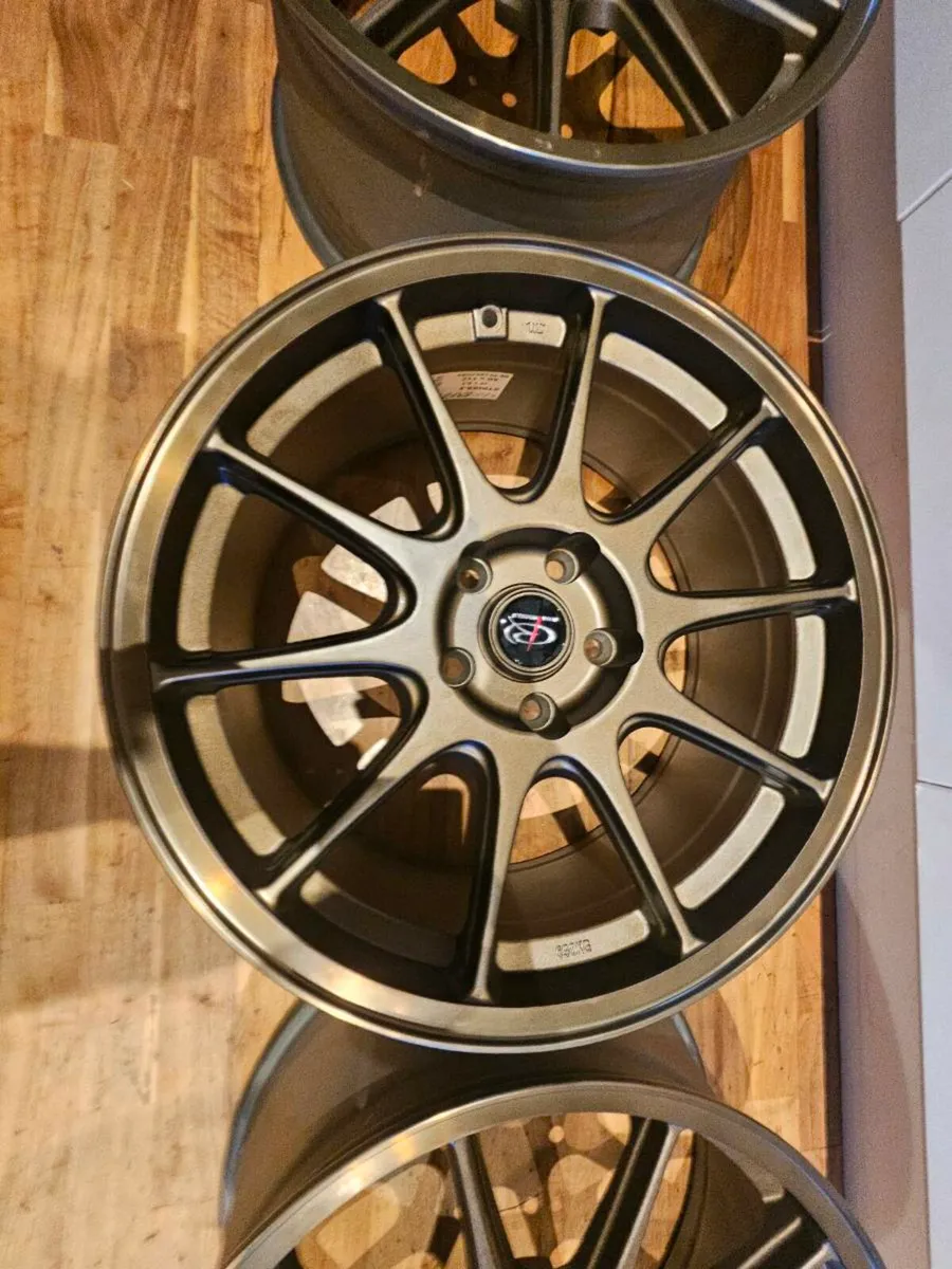 New Rota Strike 18x8.5 ET44 5x112 - Image 3